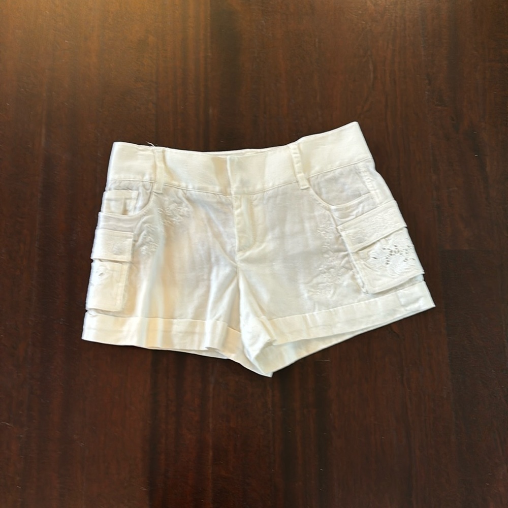 Alice and Olivia cargo shorts